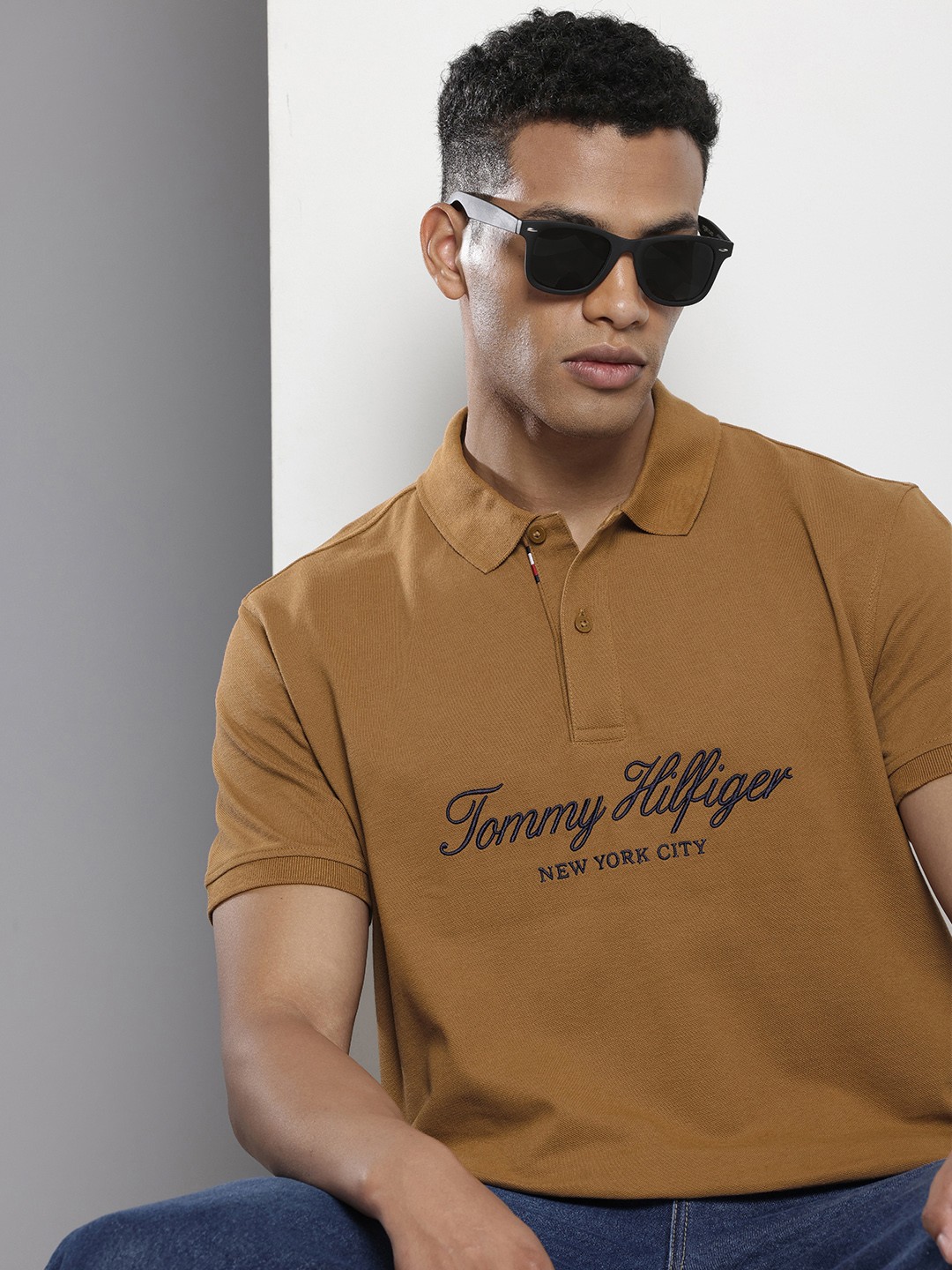 

Tommy Hilfiger Brand Logo Embroidered Polo Collar Pure Cotton T-shirt, Brown