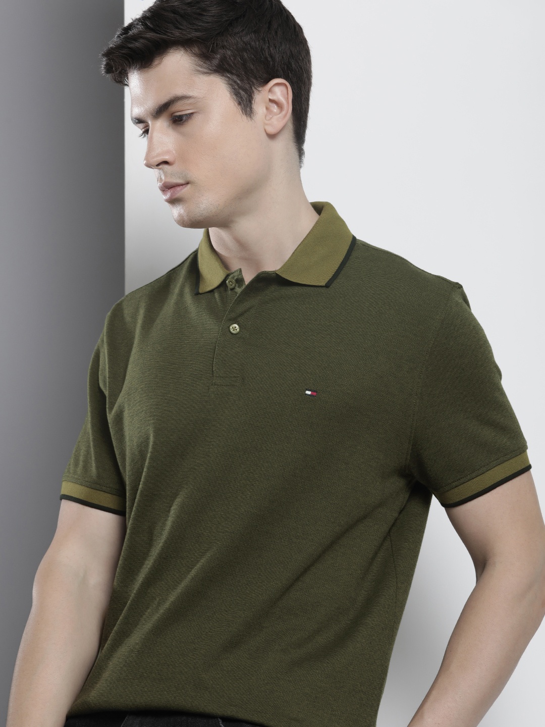 

Tommy Hilfiger Solid WCC TWO TONE INTERLOCK REG Polo Collar Pure Cotton T-shirt, Olive