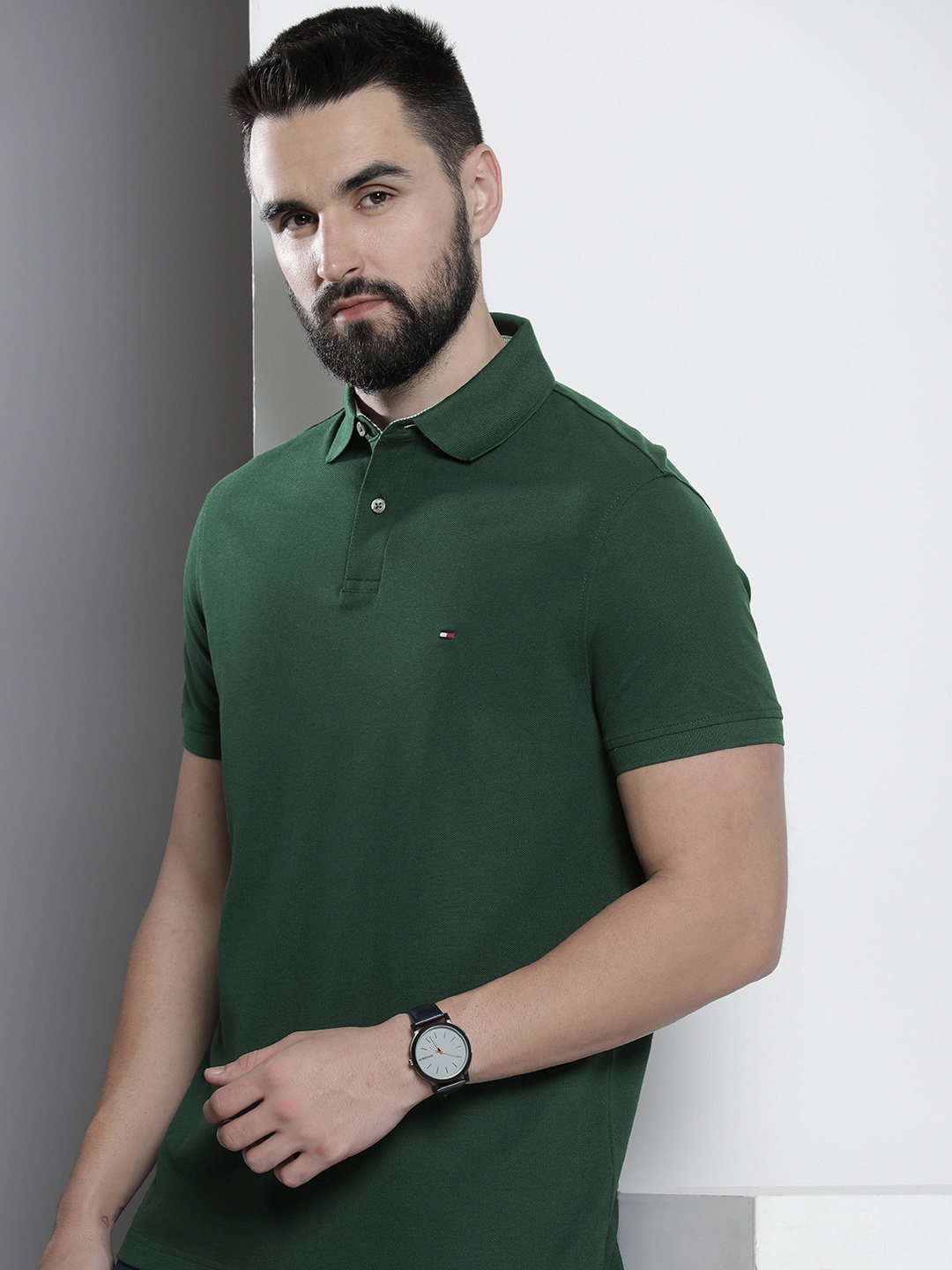 

Tommy Hilfiger Solid Polo Collar Casual T-shirt, Green