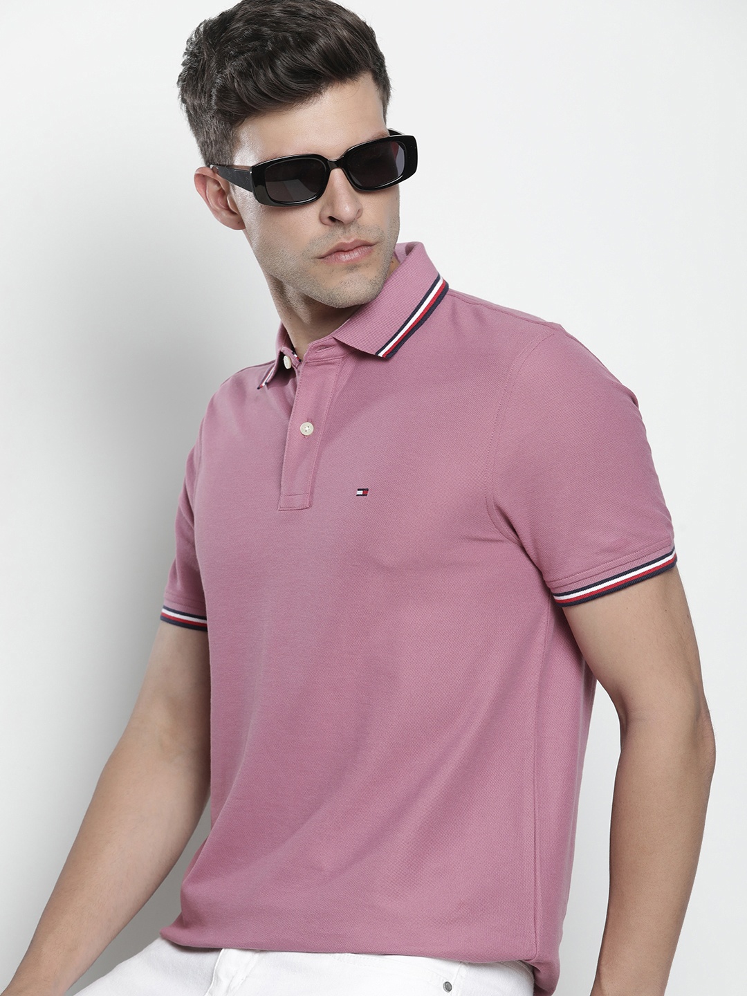 

Tommy Hilfiger Solid Polo Collar Casual T-shirt, Rose
