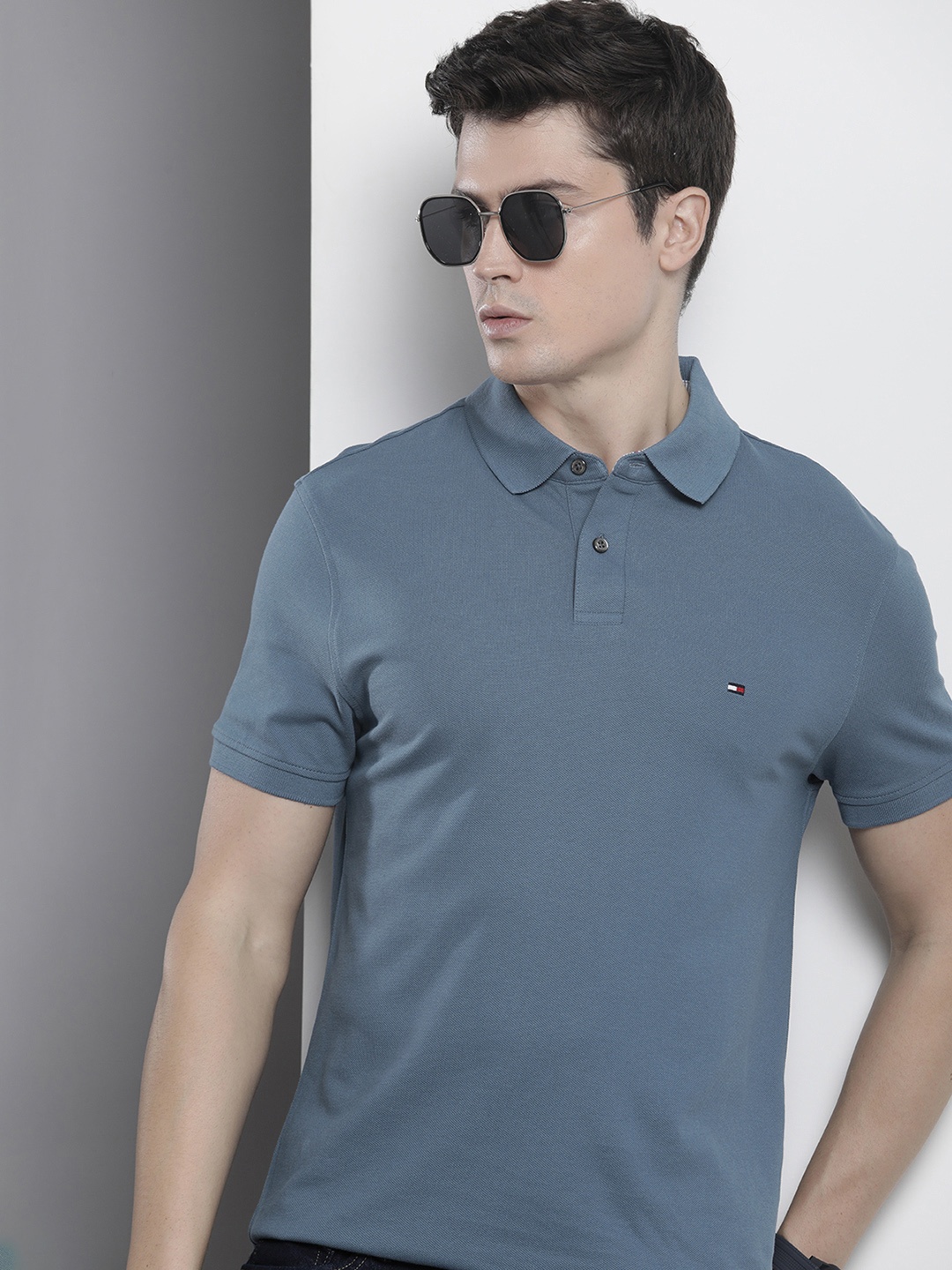 

Tommy Hilfiger Solid Polo Collar Regular Fit Casual T-shirt, Blue