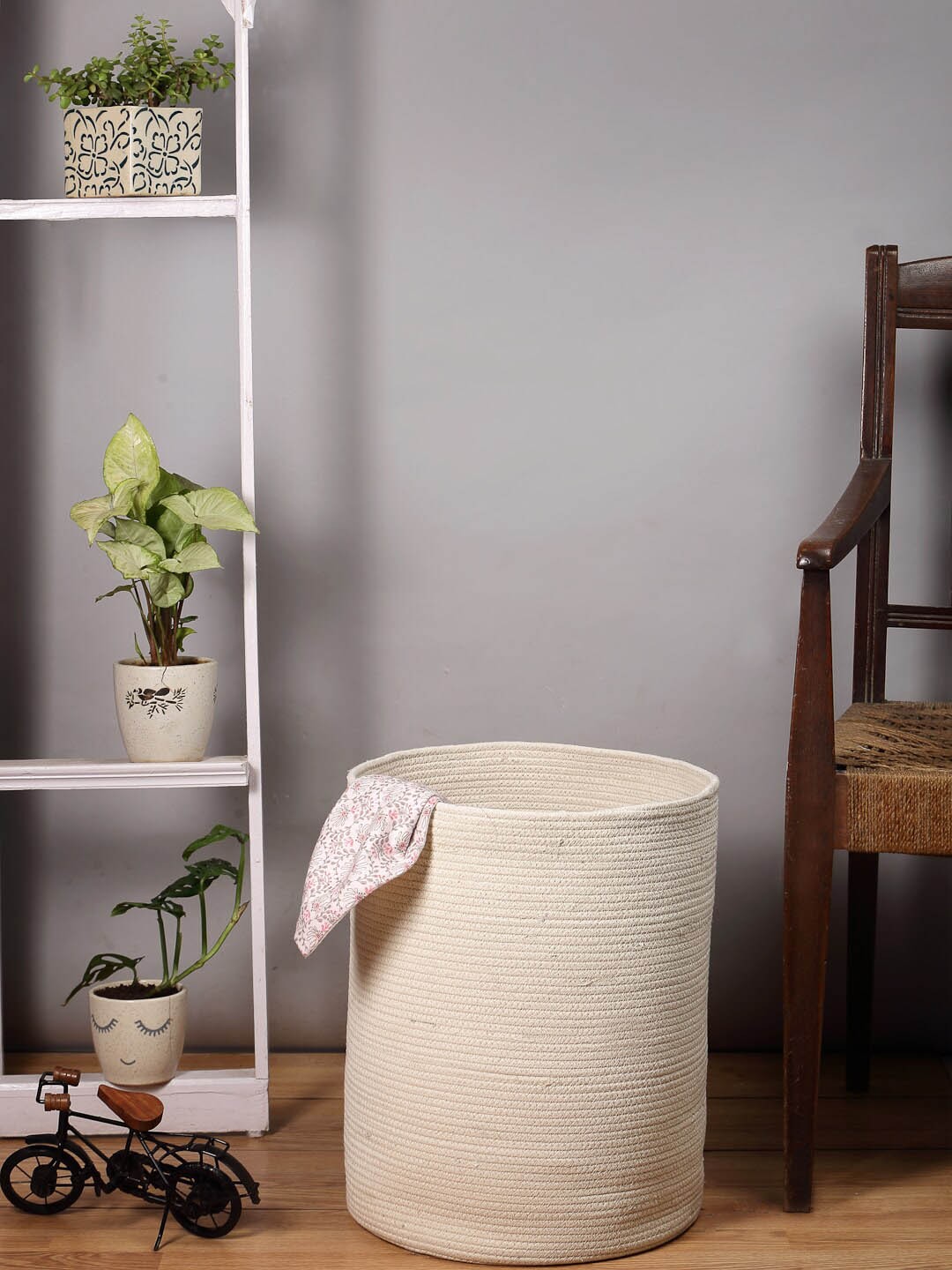 

ANWYN Beige Foldable Jute Cotton Laundry Bag