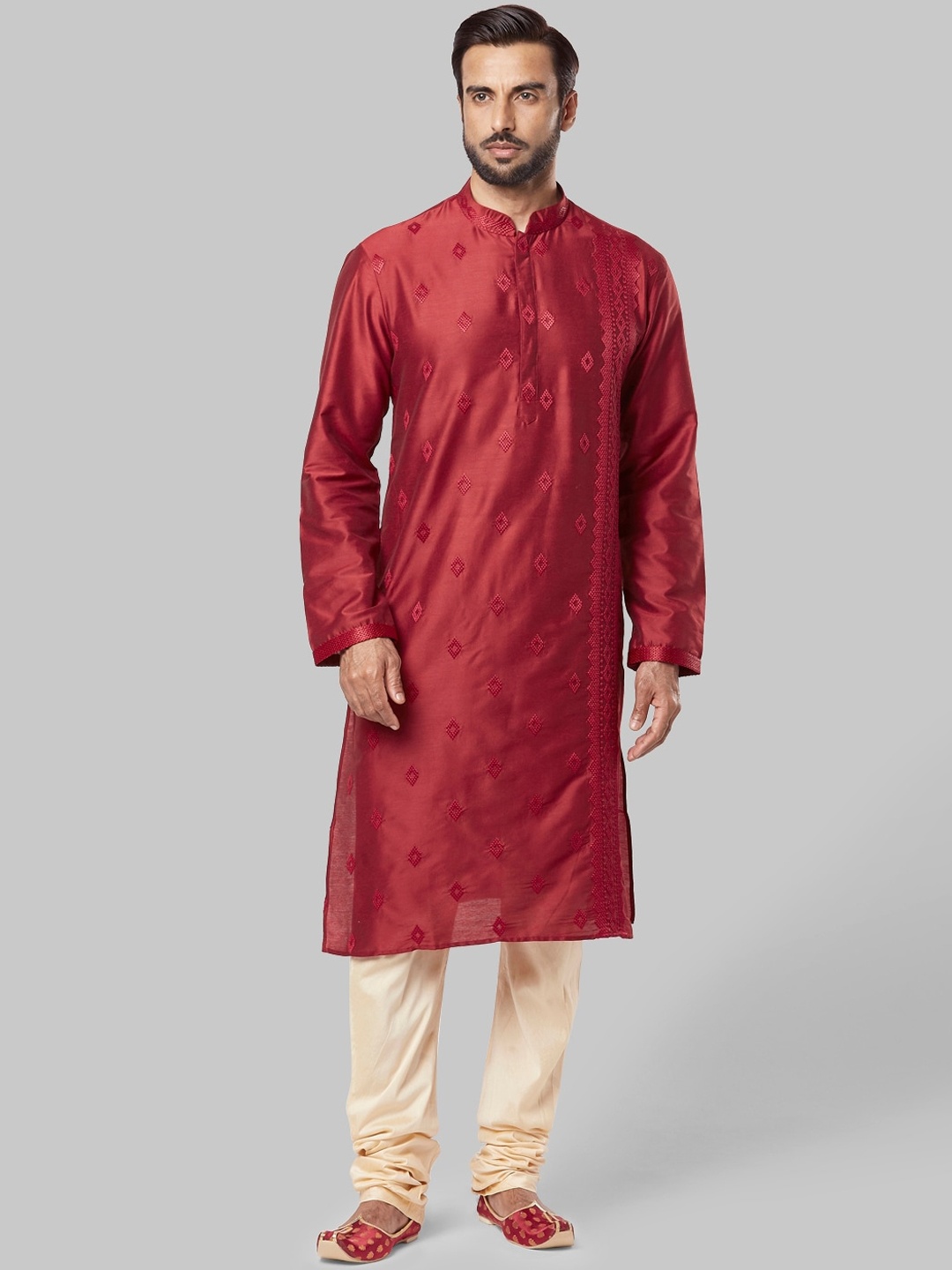 

Ethnix by Raymond Thread Work Detail Mandarin collar Regular Kurta, Red