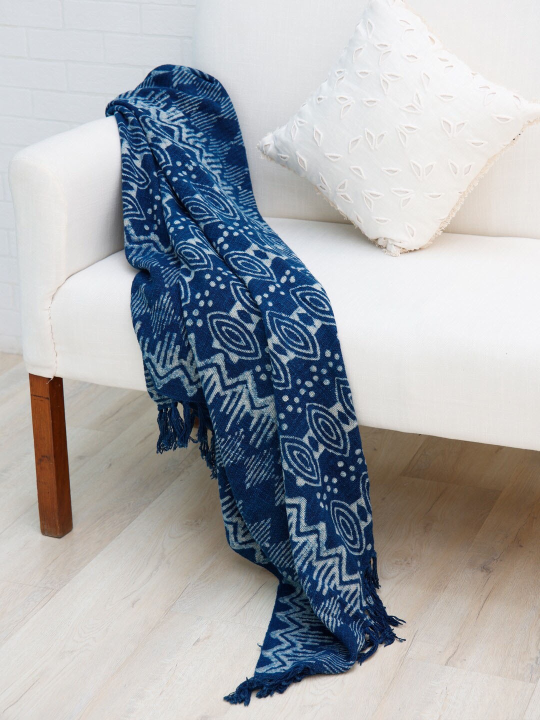 

Ariana Navy Blue Handblock Print Cotton Blanket