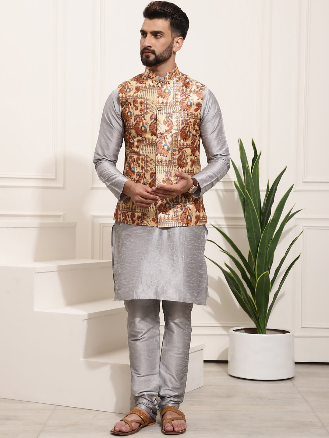 

SOJANYA Regular Kurta With Churidar & Nehru Jacket, Grey
