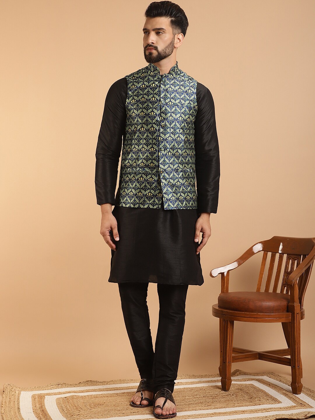 

SOJANYA Band Collar Kurta With Churidar & Printed Nehru Jacket, Black