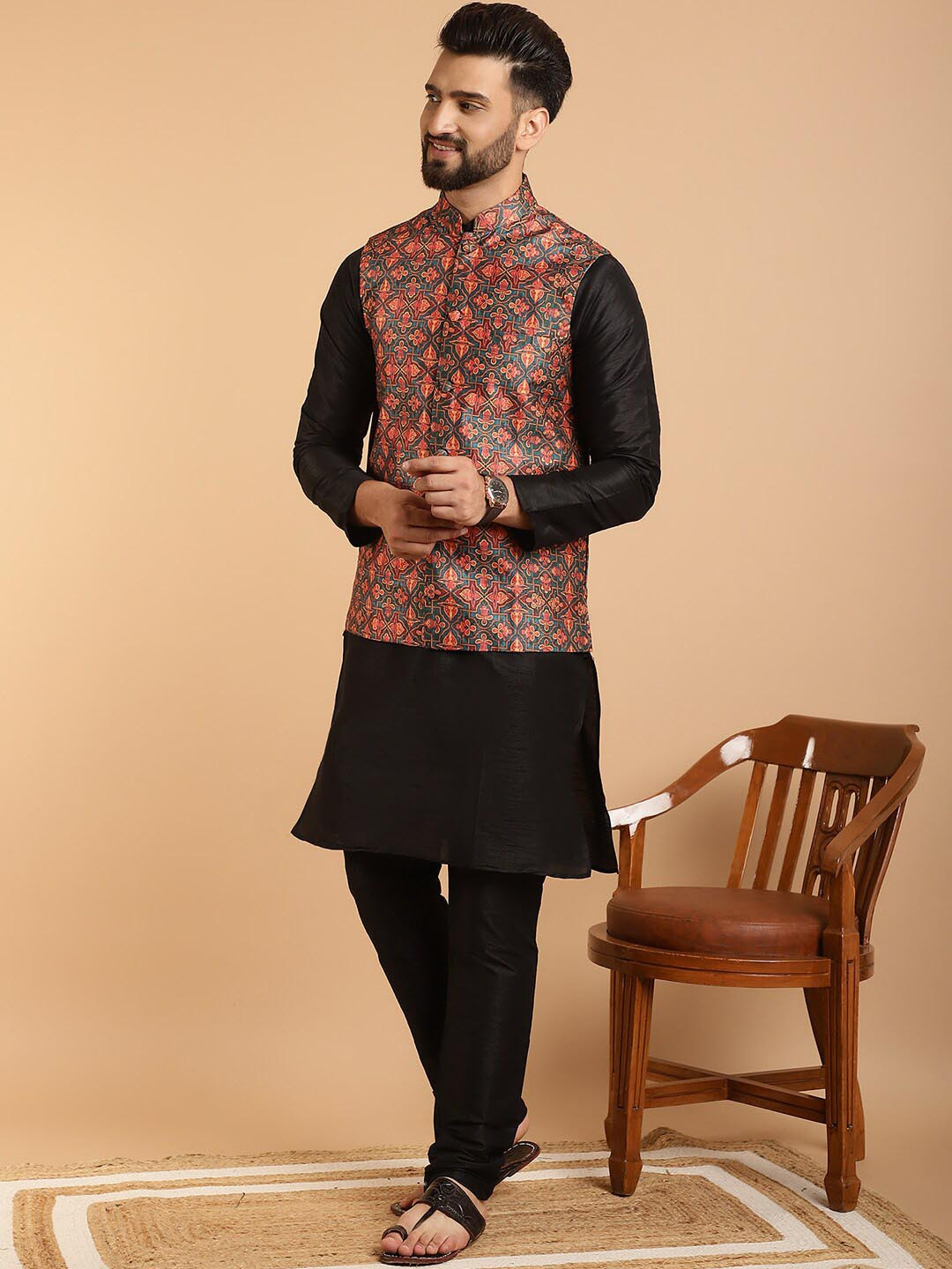 

SOJANYA Regular Kurta With Churidar & Nehru Jacket, Black