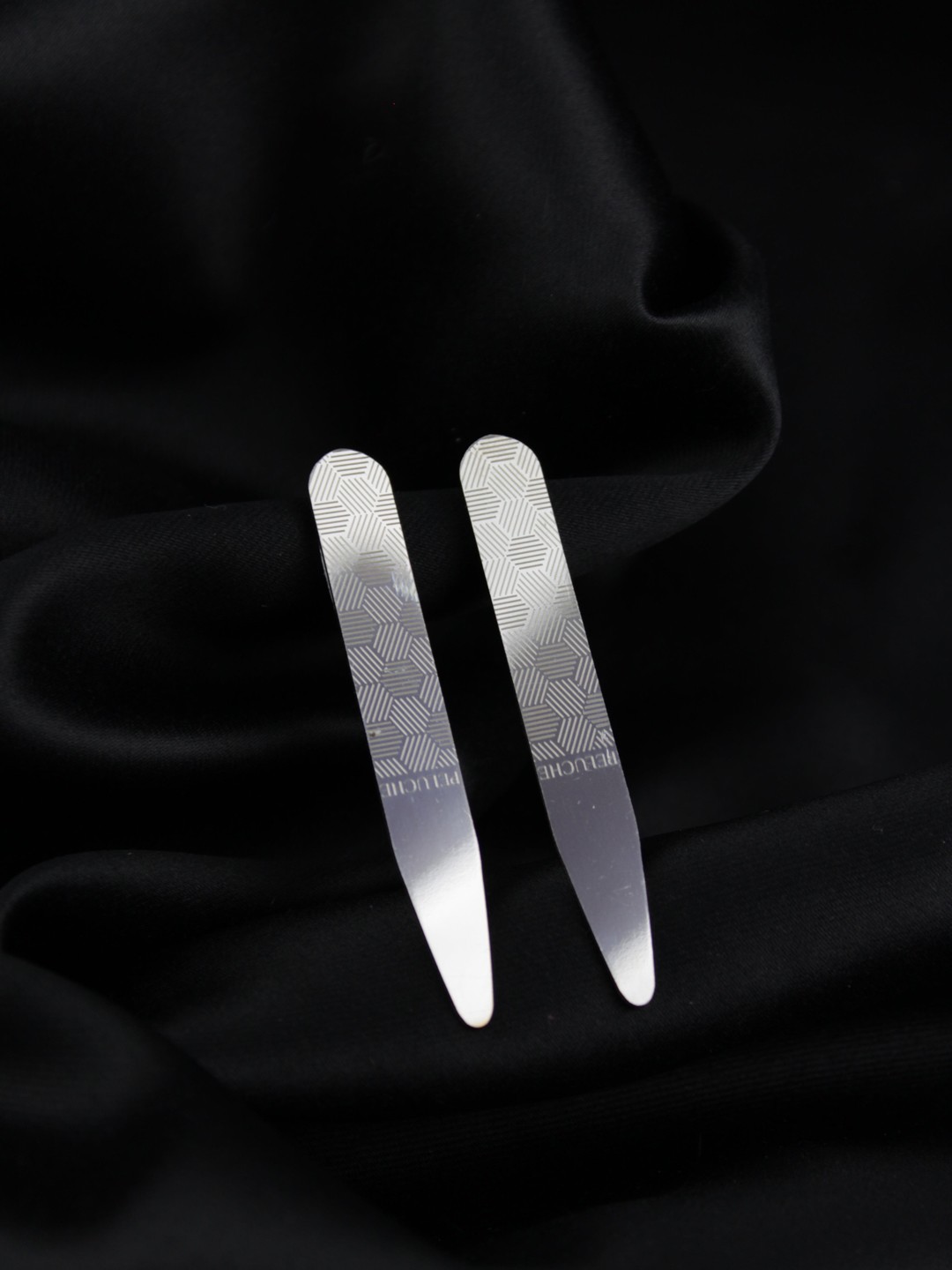 

PELUCHE Peluche Style Safeguard Metal Collar Stays, Silver