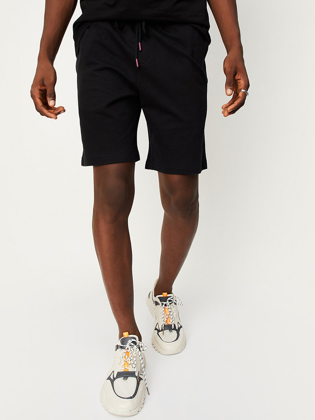 

max Men Mid-Rise Pure Cotton Regular Shorts, Black