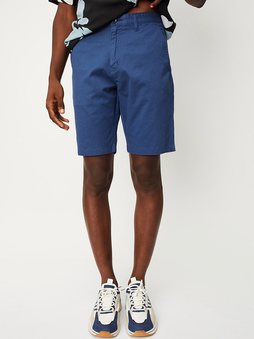 

max Men Mid-Rise Regular Shorts, Blue