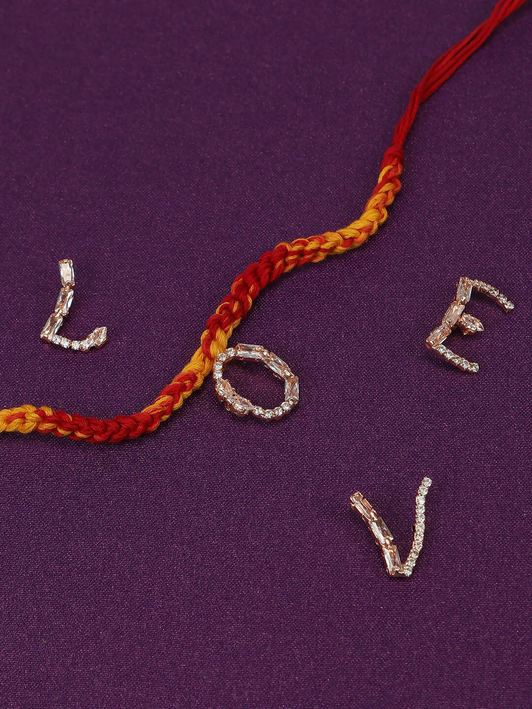 

AccessHer Unisex Threaded Rakhi With Letter N Pendant, Rose gold