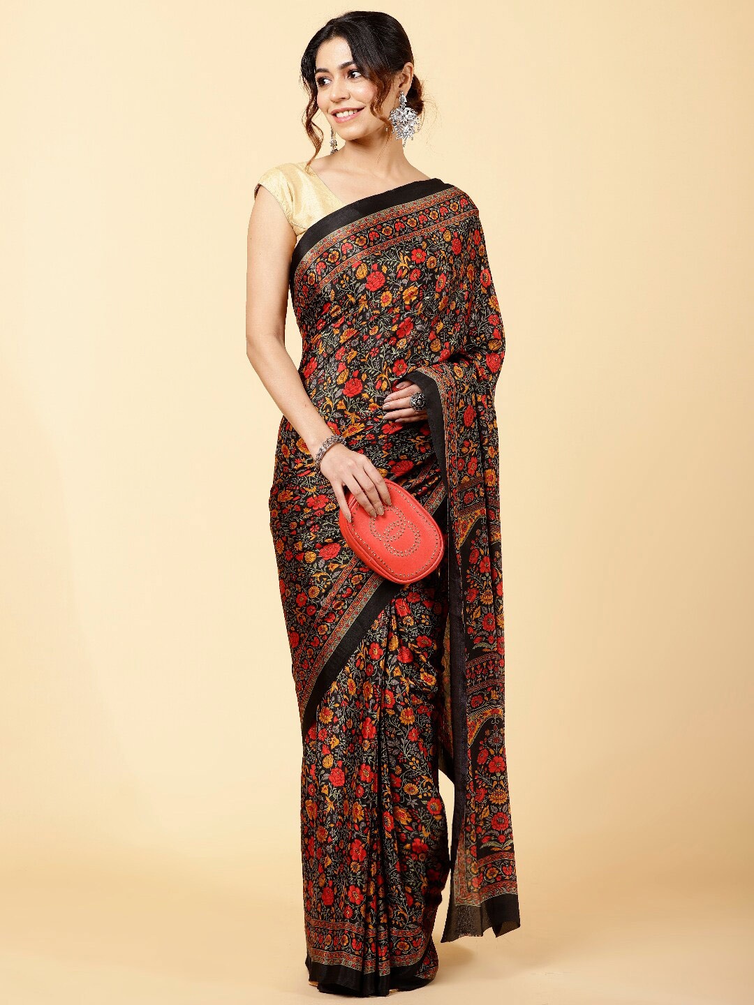 

Meena Bazaar Floral Printed Saree, Maroon