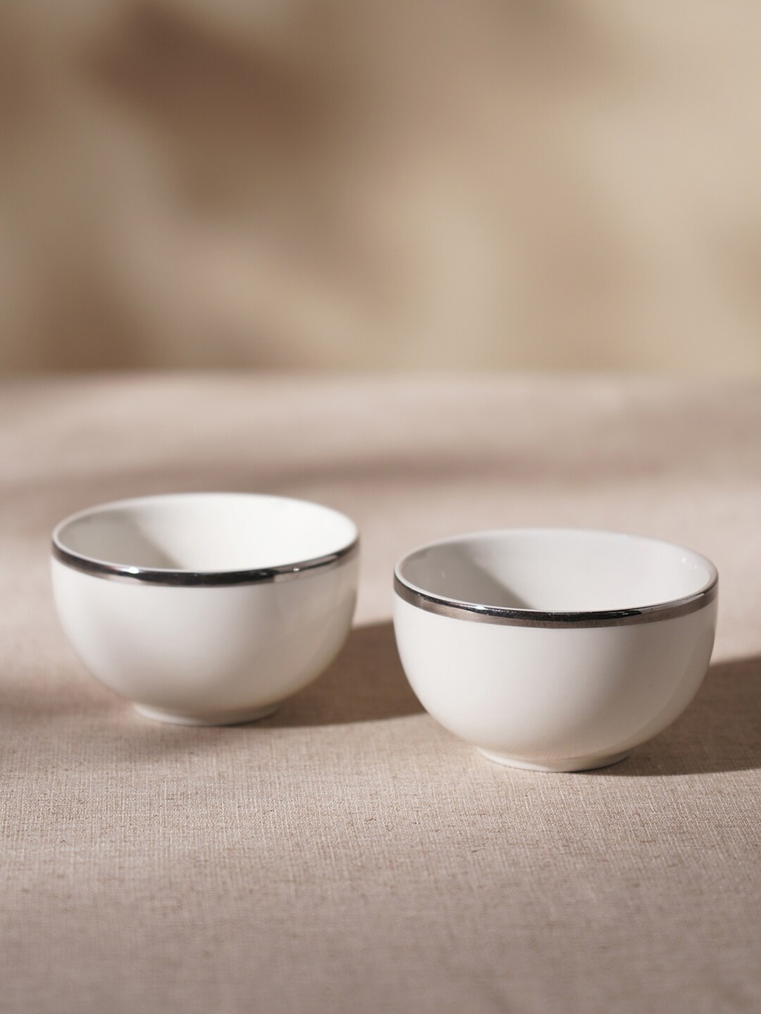 

Pure Home and Living White 2 Pieces Porcelain Glossy Bowls