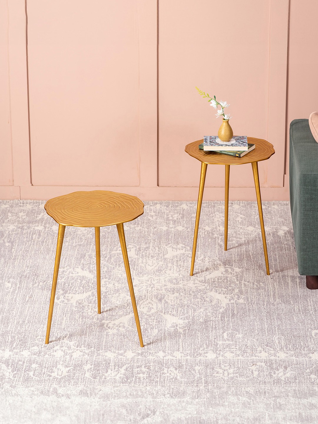 

nestroots 2 Pcs Golden Solid Metal Ottomans, Gold
