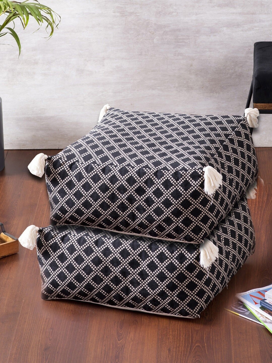 

nestroots Black 2 Pieces Checked Square Cotton Pouffes