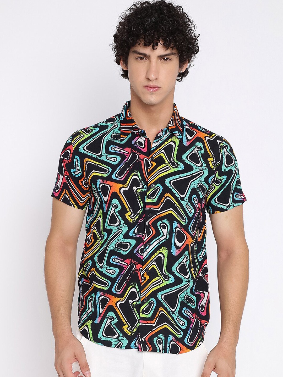 

Shurtz N Skurtz Relaxed Abstract Printed Regular Fit Cotton Casual Shirt, Black