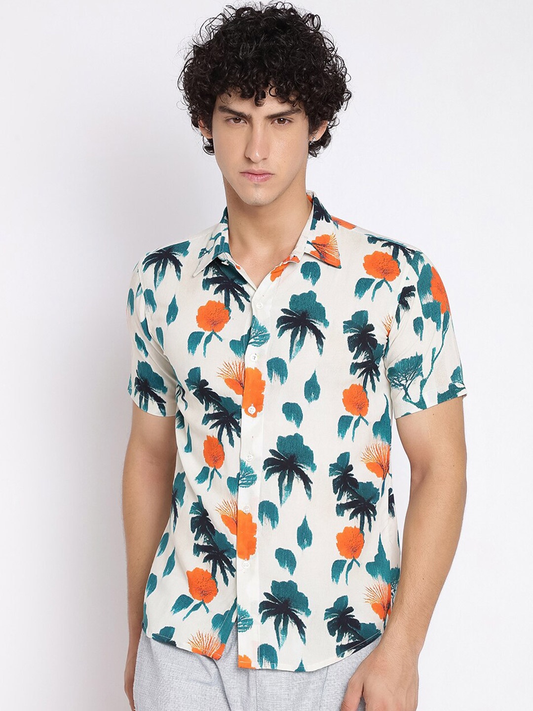 

Shurtz N Skurtz Relaxed Floral Printed Spread Collar Regular Fit Cotton Casual Shirt, Off white