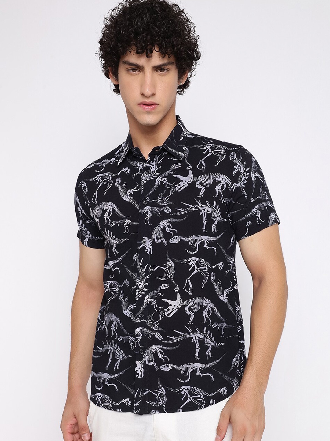 

Shurtz N Skurtz Relaxed Conversational Printed Regular Fit Cotton Casual Shirt, Black