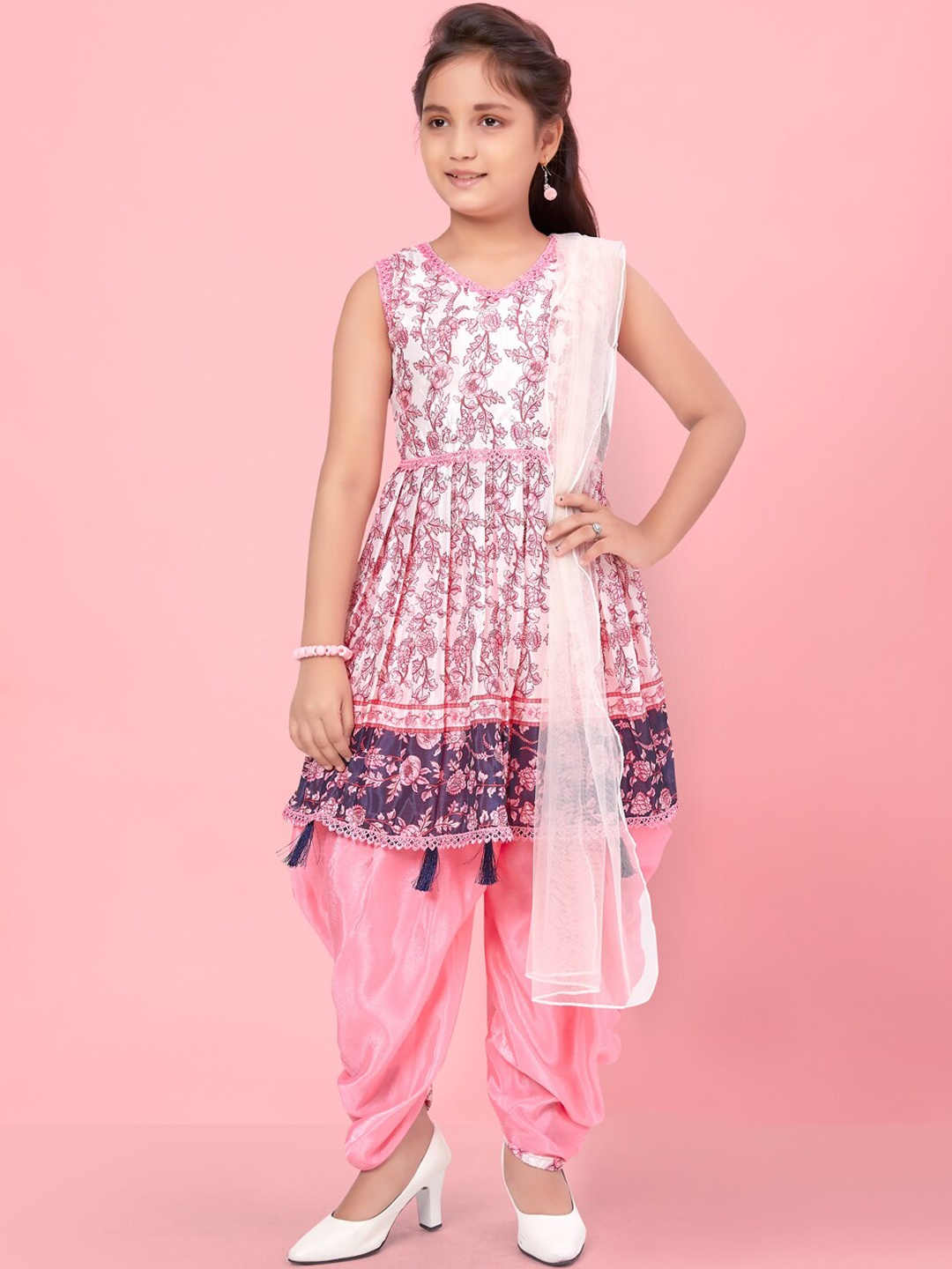 

BAESD Girls Floral Printed Pleated Pure Silk V-Neck Kurta & Dhoti Pants with Dupatta, Pink