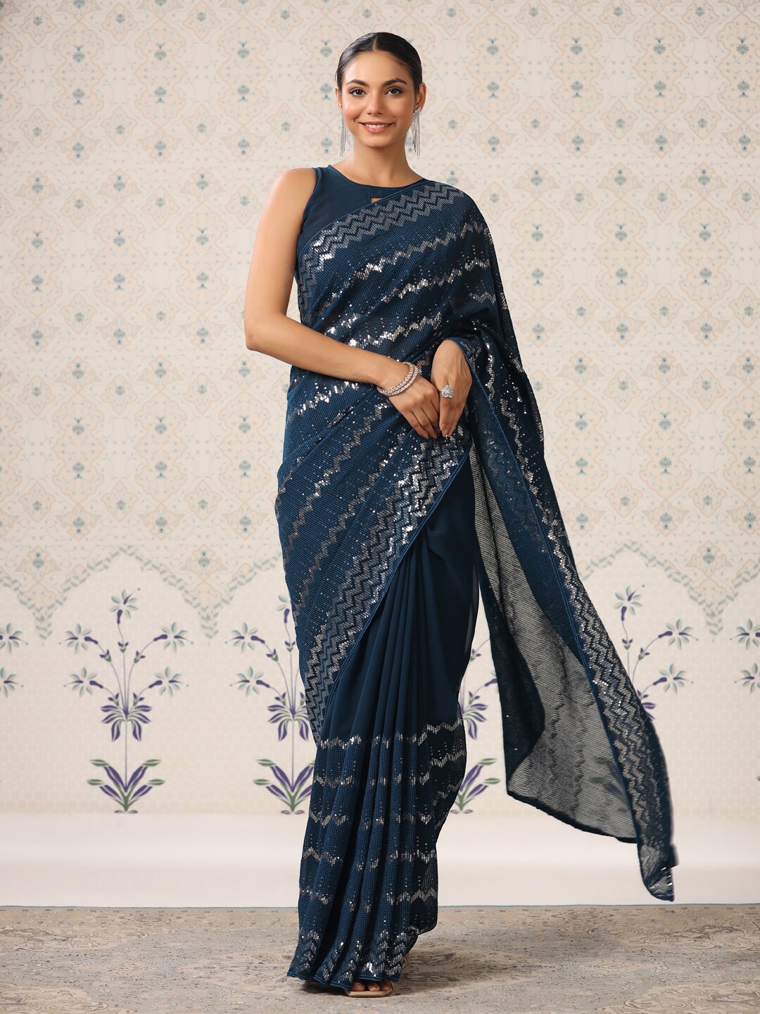 

Ode by House of Pataudi Teal Embellished Sequinned Saree