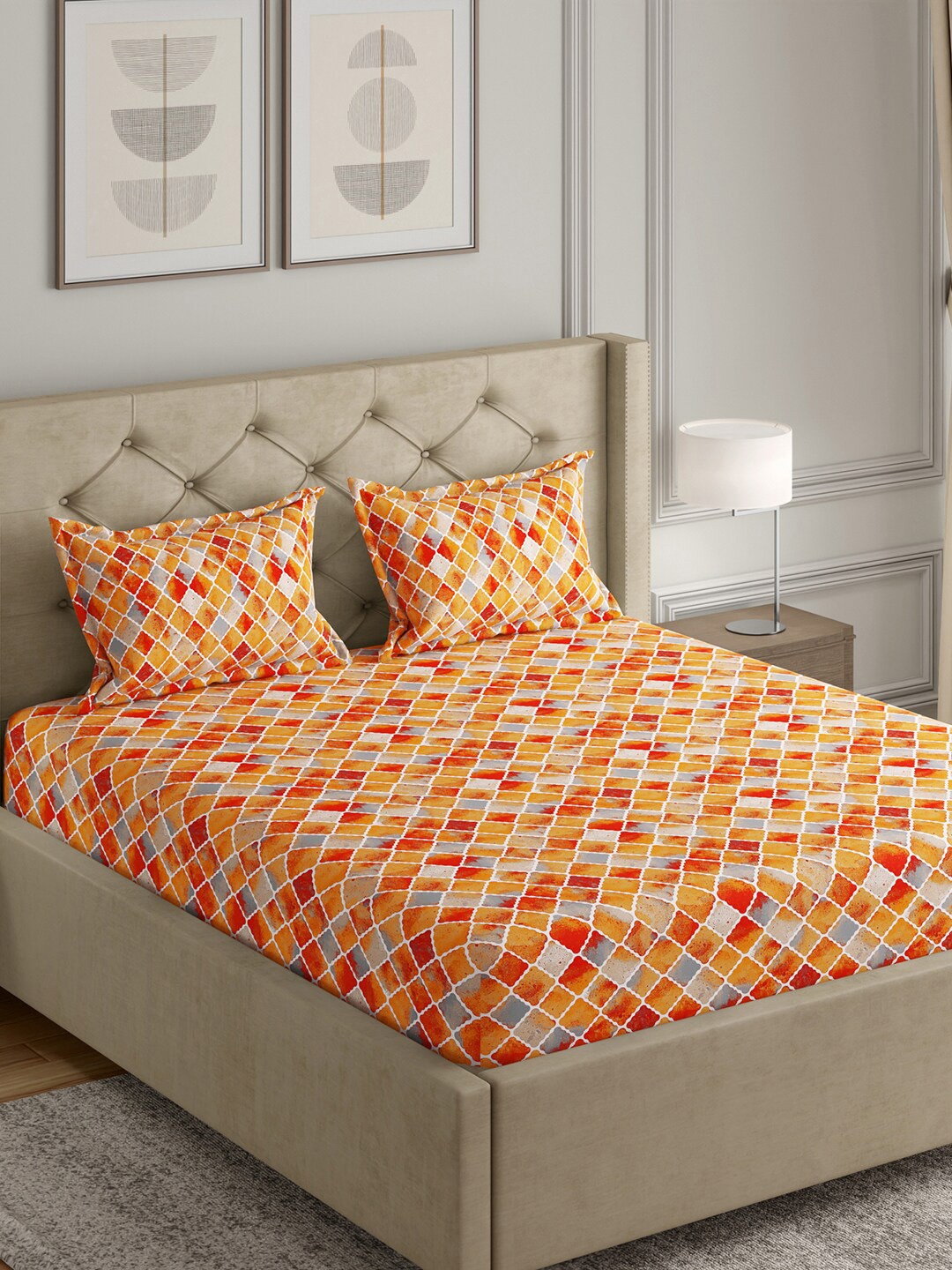 

GM Orange & Red Printed Cotton 140 TC Queen Bedsheet with 2 Pillow Covers