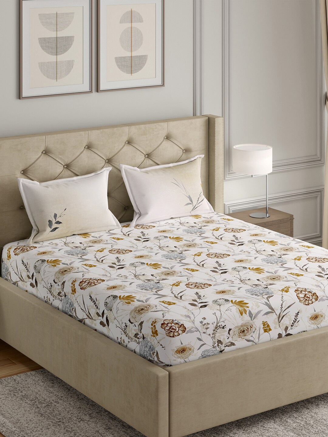 

GM White & Grey Floral Cotton 144 TC Queen Bedsheet with 2 Pillow Covers