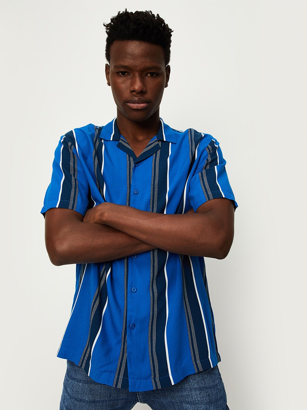 

max Striped Spread Collar Regular Fit Casual Shirt, Blue