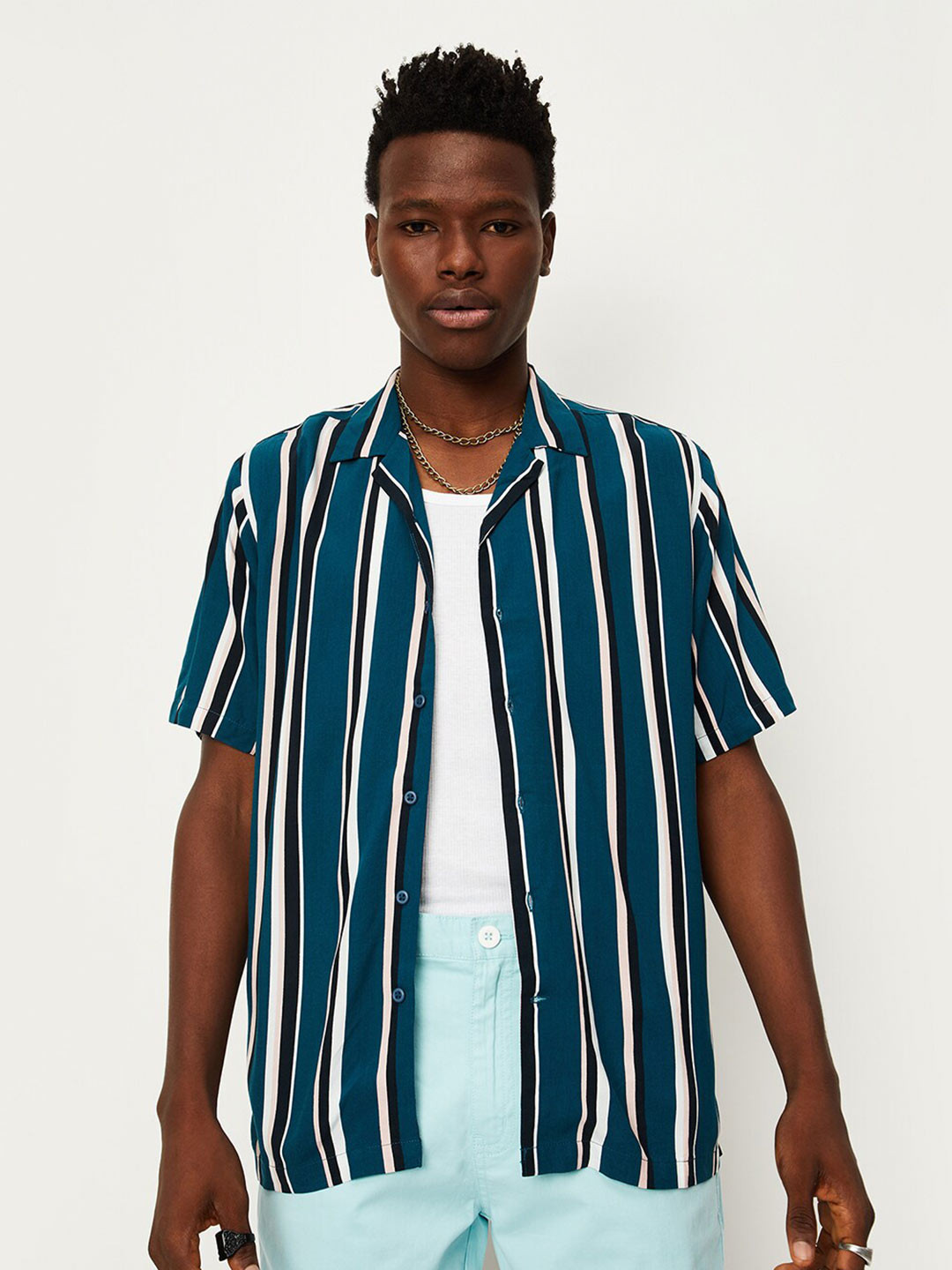 

max Striped Spread Collar Regular Fit Casual Shirt, Blue