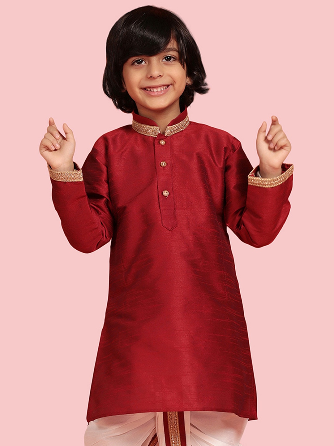 

Aj DEZInES Boys Mandarin Collar Gotta Patti Kurta, Maroon