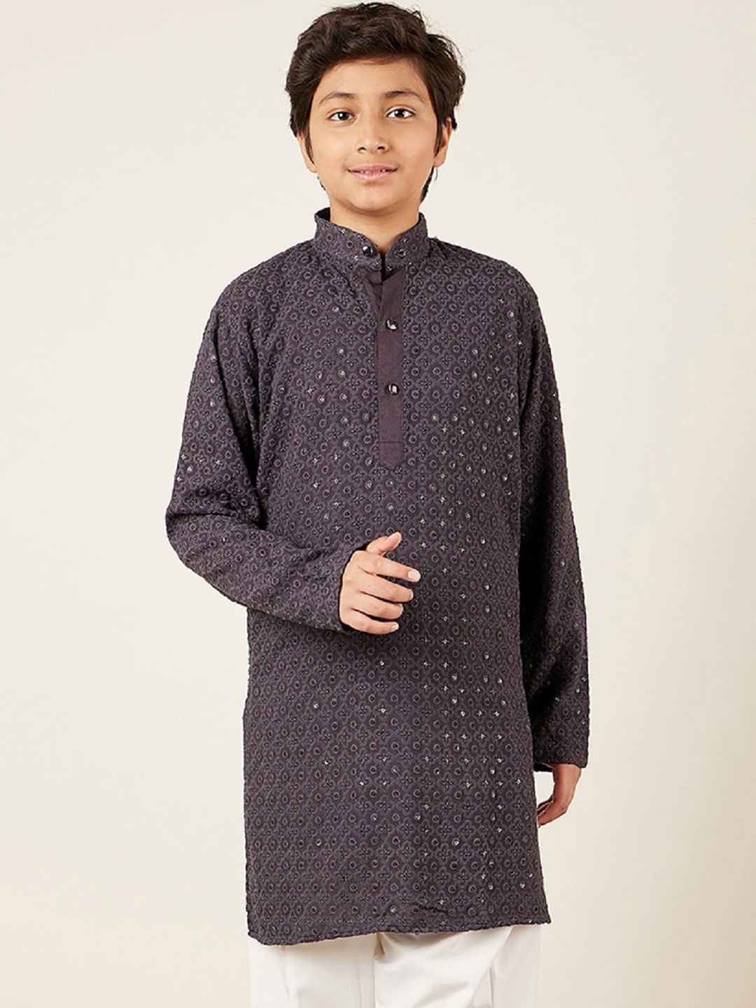 

Aj DEZInES Boys Embellished Band Collar Long Sleeves Sequinned Detail Pure Cotton Kurta, Grey