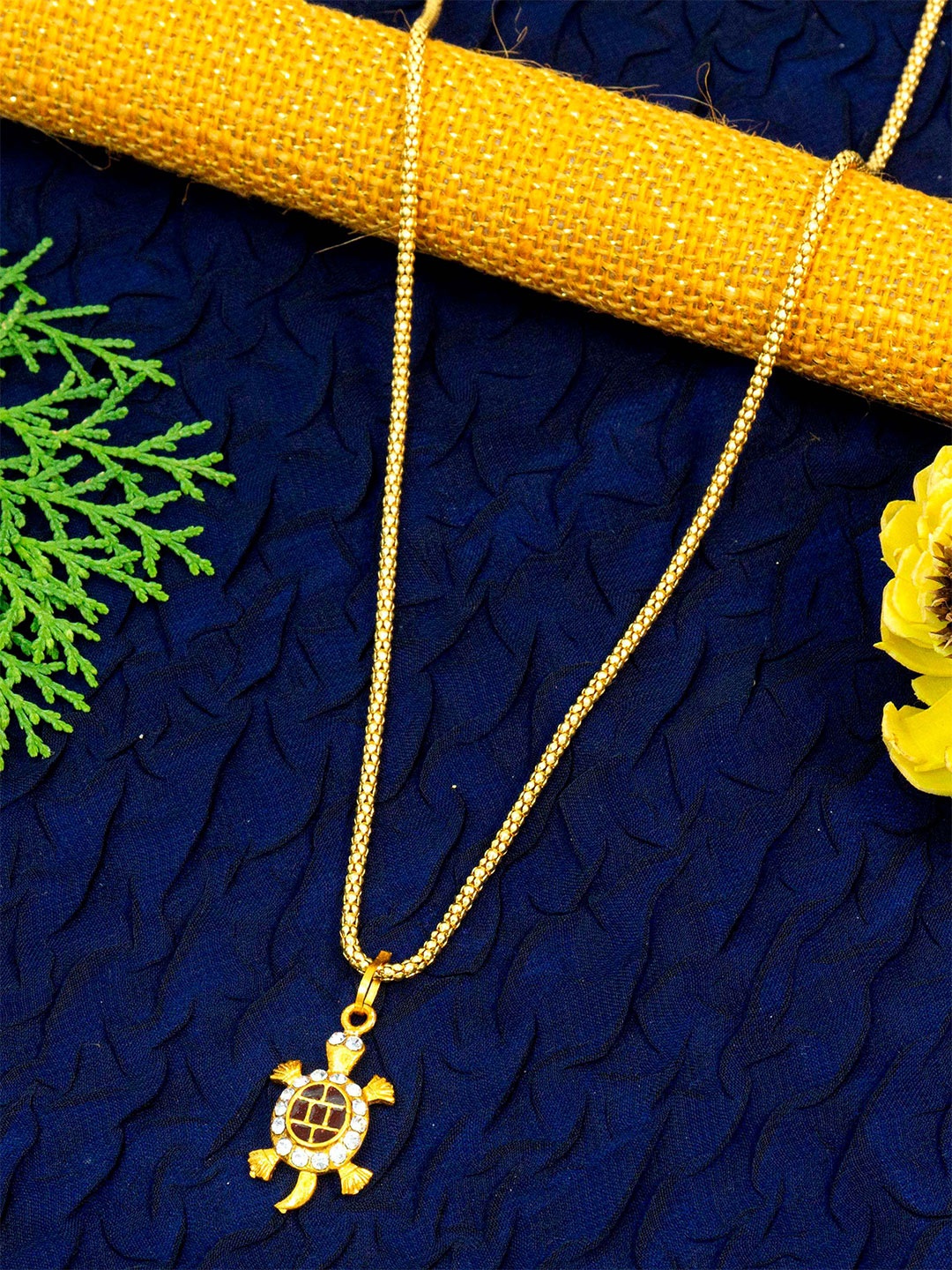 

Ramdev Art Fashion Jwellery Gold-Plated Stone-Studded Minimal Brass Chain