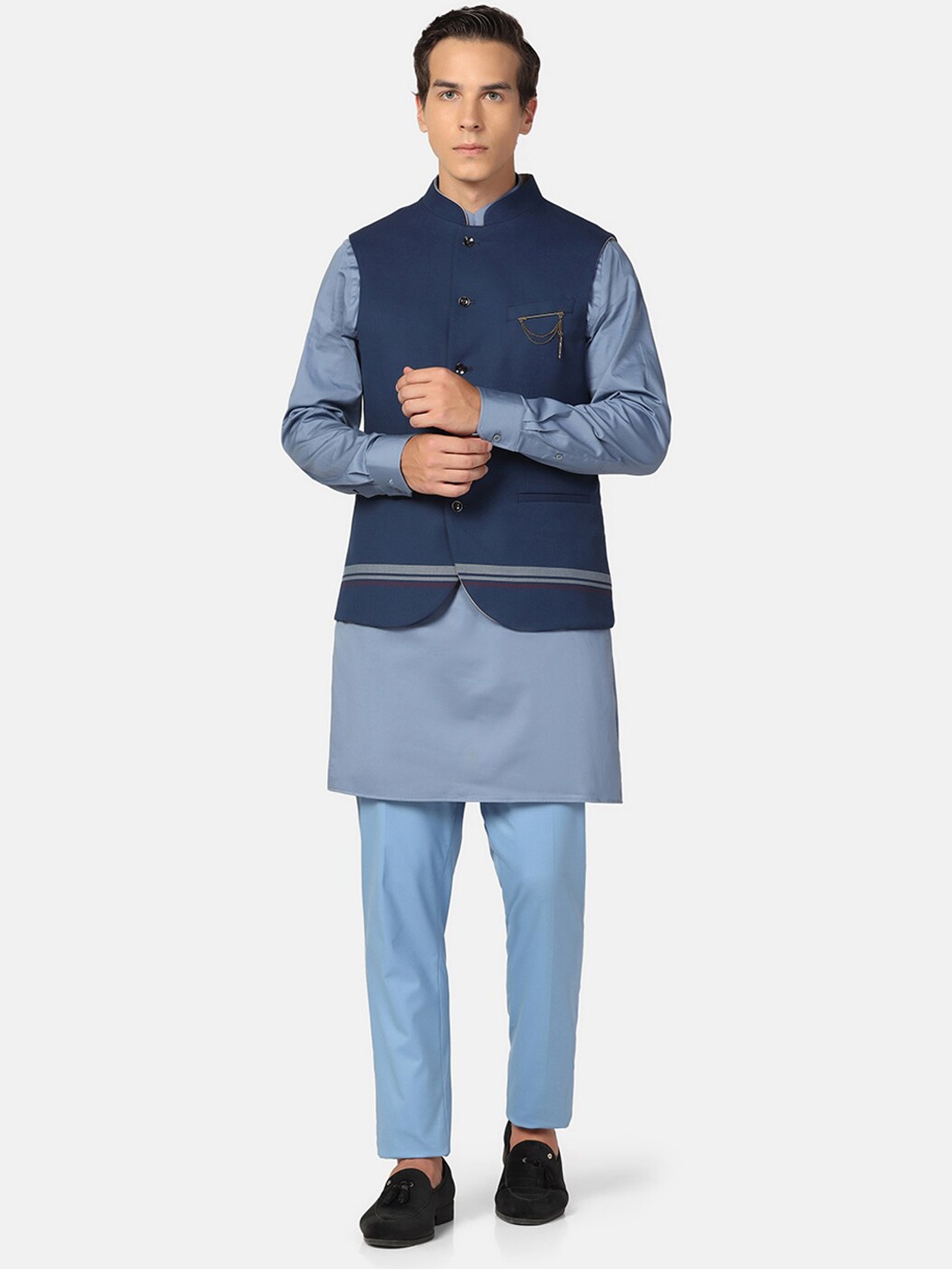 

Blackberrys Men Kurta Set With Nehru Jacket, Navy blue