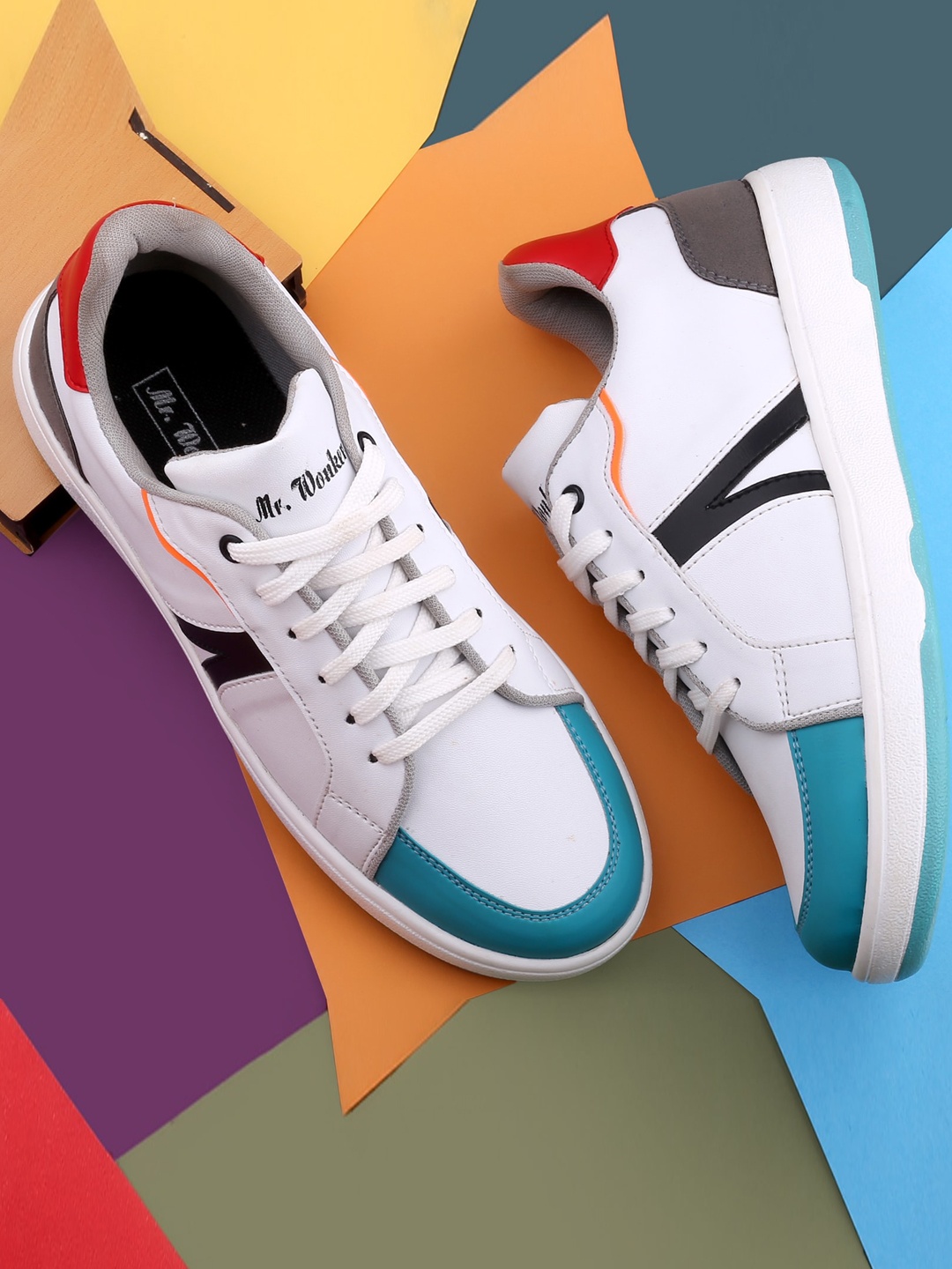 

mr.wonker Men Colourblocked Comfort Insole Basics Sneakers, White