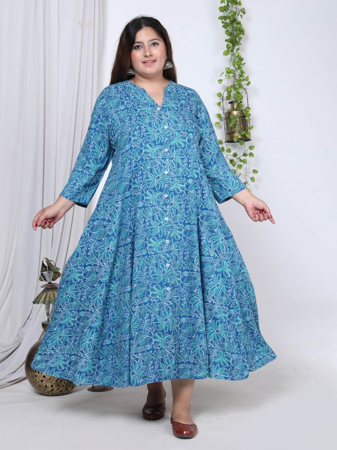 

Swasti Plus Size Floral Printed Mandarin Collar Pleated Fit & Flare Ethnic Dress, Blue