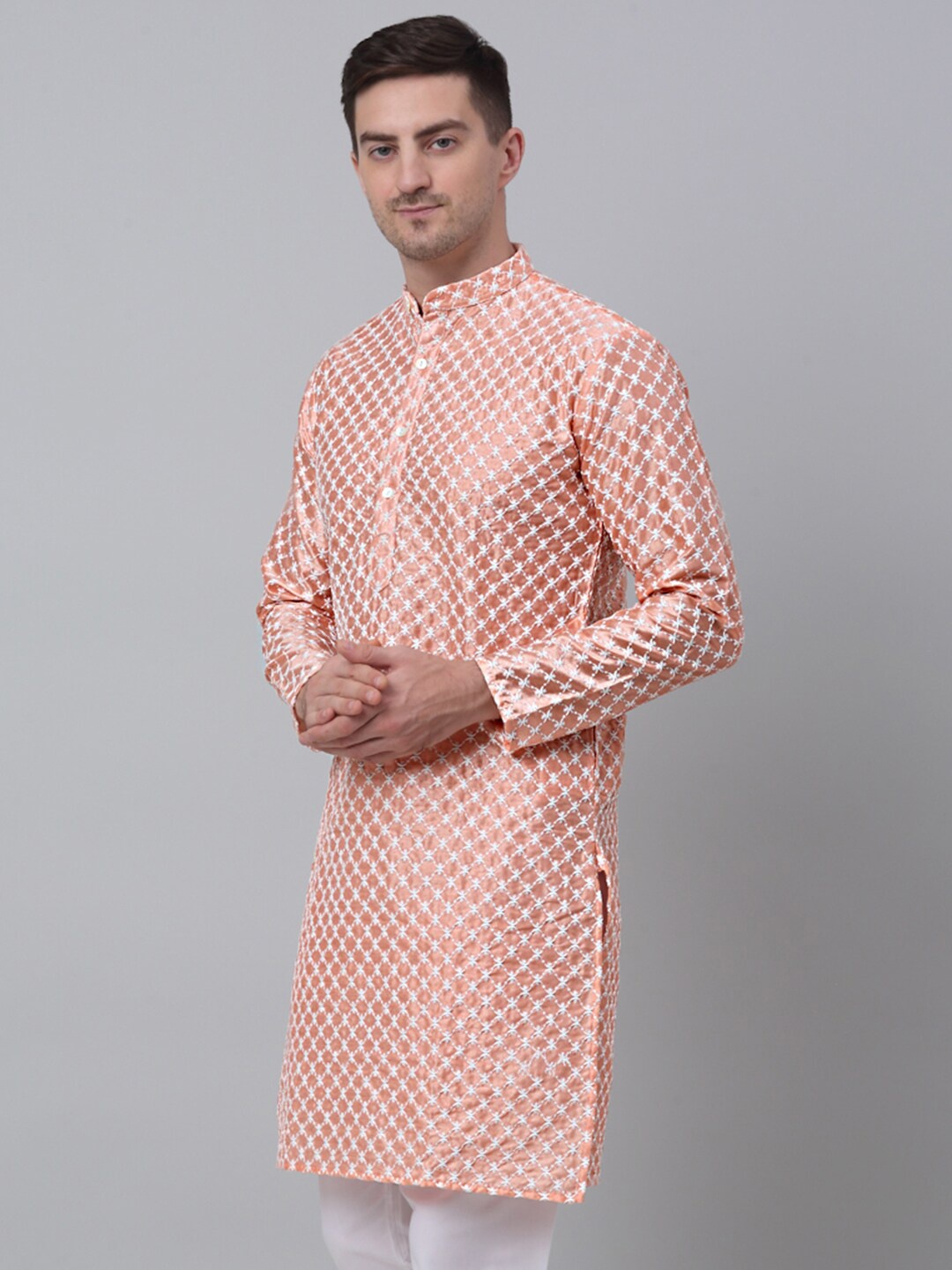 

Jompers Ethnic Motifs Embroidered Thread Work Straight Kurta, Peach
