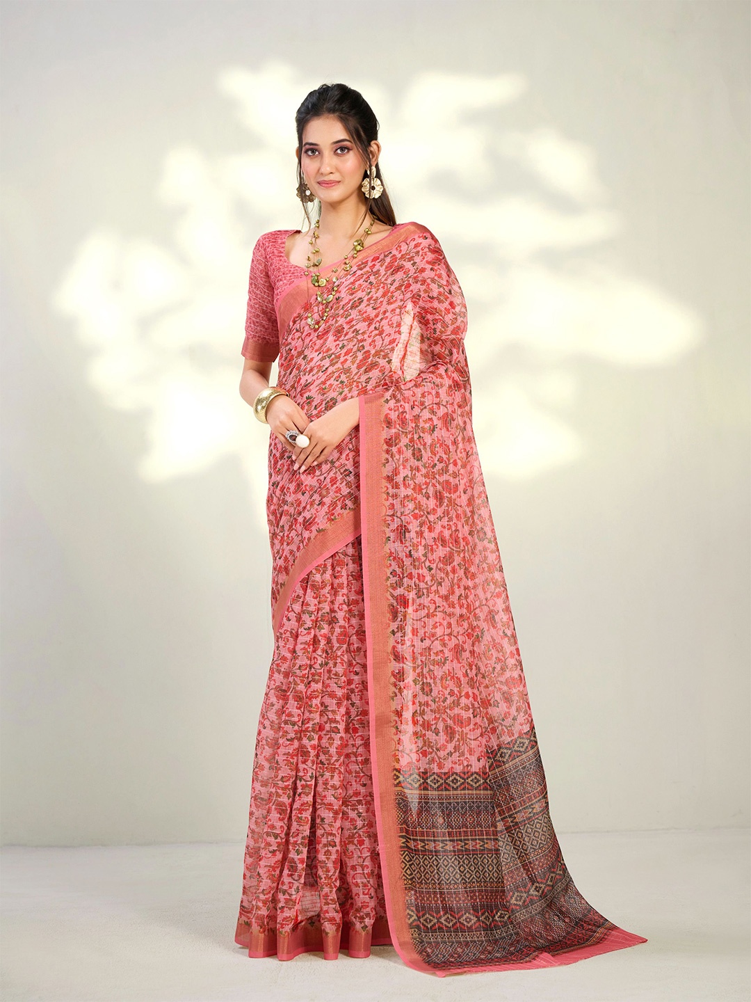 

Dori Floral Printed Saree, Pink