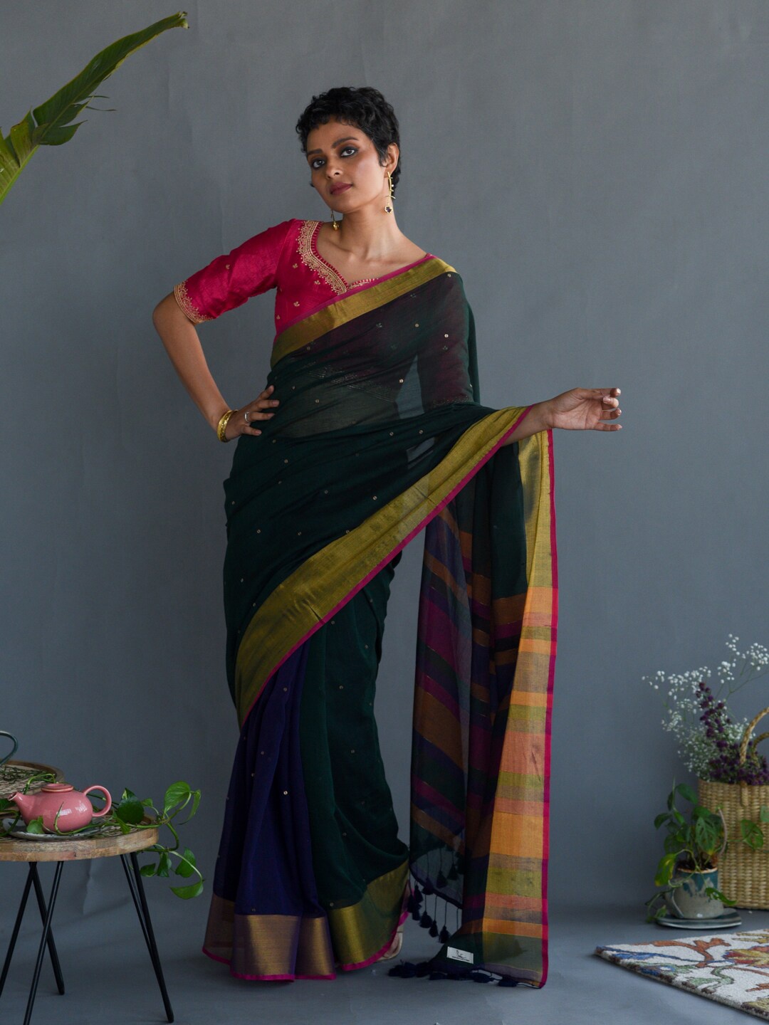 

Suta Polka Dot Printed Zari Pure Cotton Saree, Green