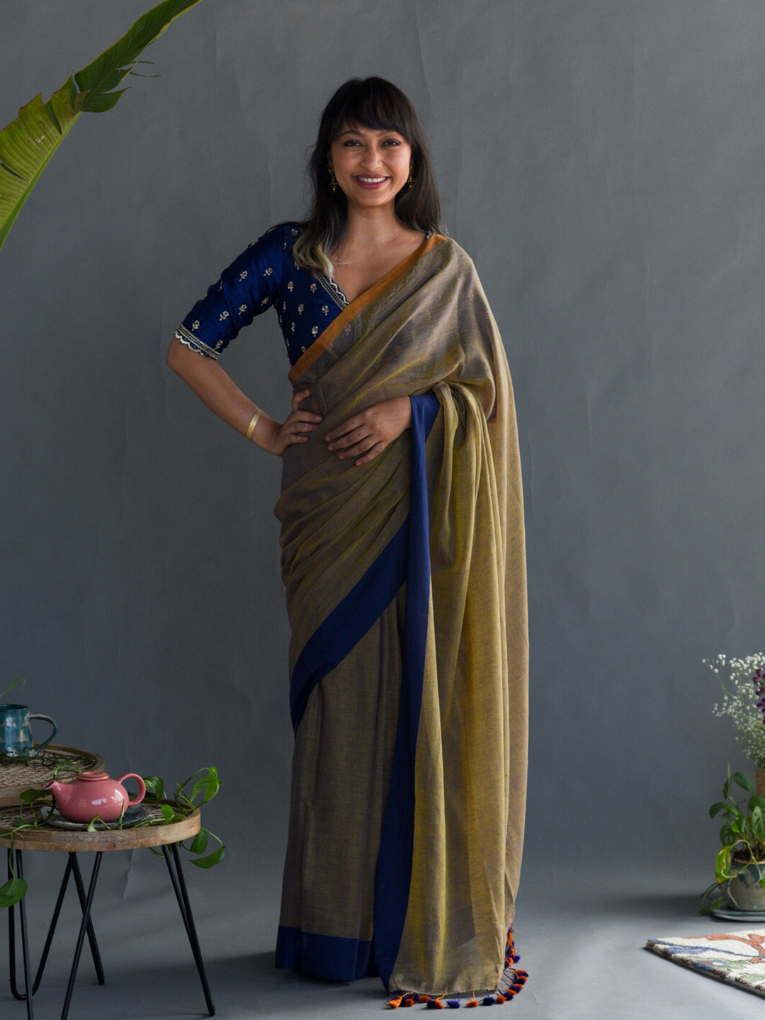 

Suta Tan & Blue Pure Cotton Saree