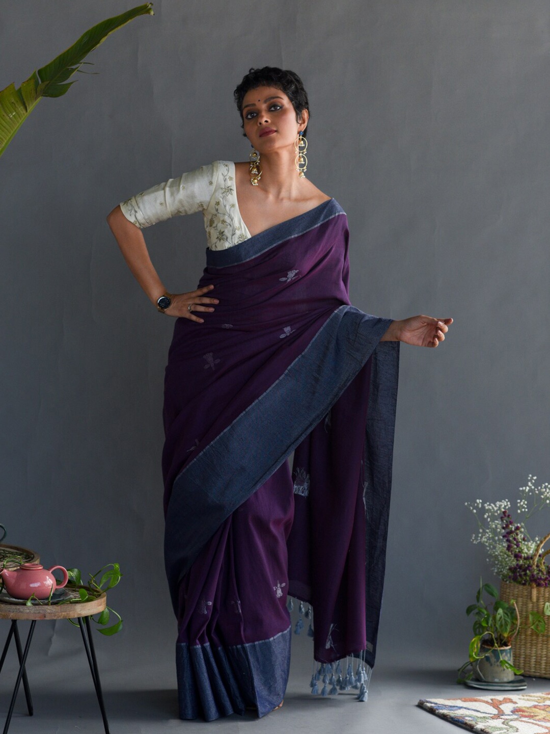 

Suta Purple & Blue Woven Design Zari Pure Cotton Saree