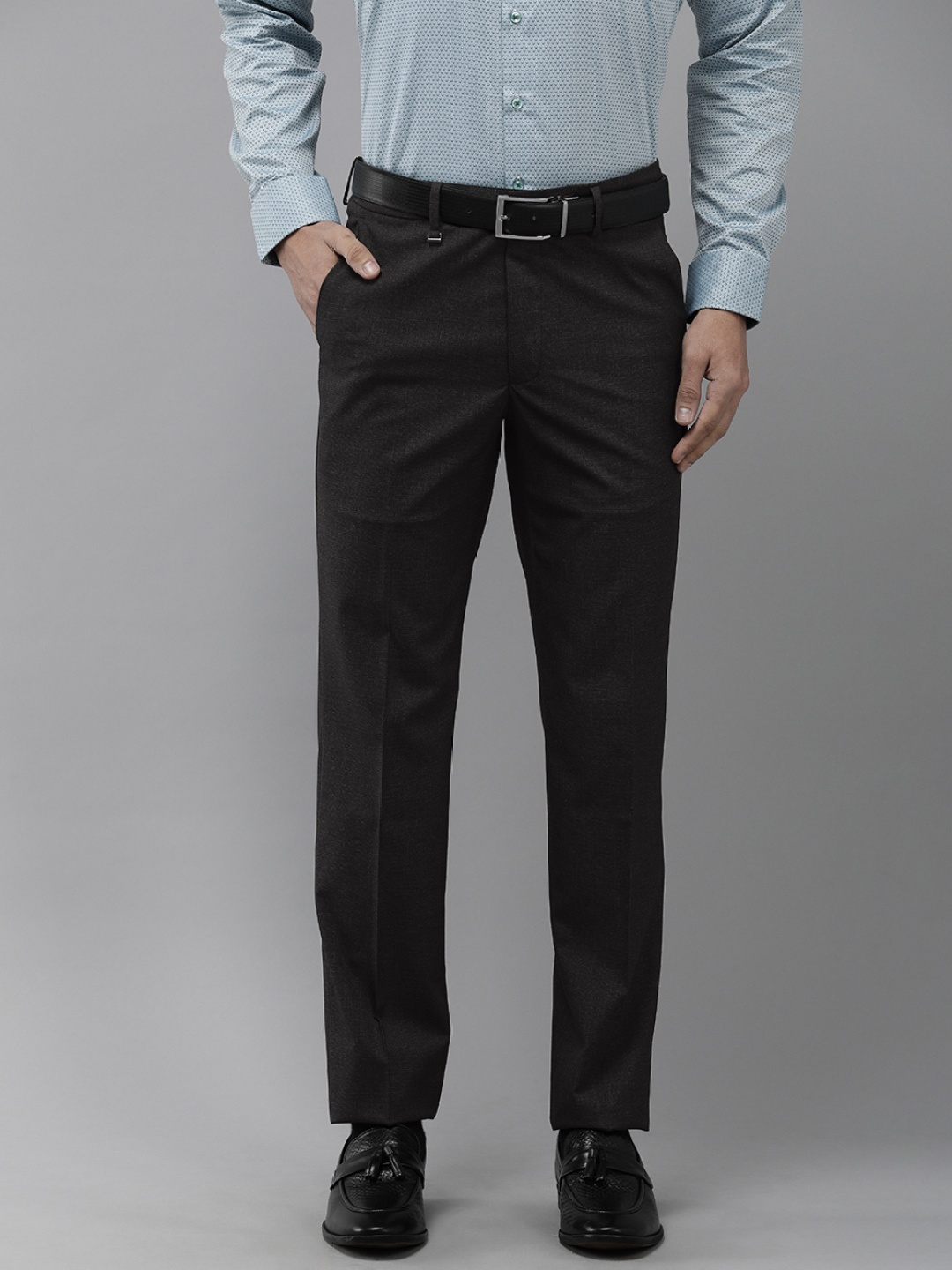 

Van Heusen Men Checked Slim Fit Formal Trousers, Charcoal