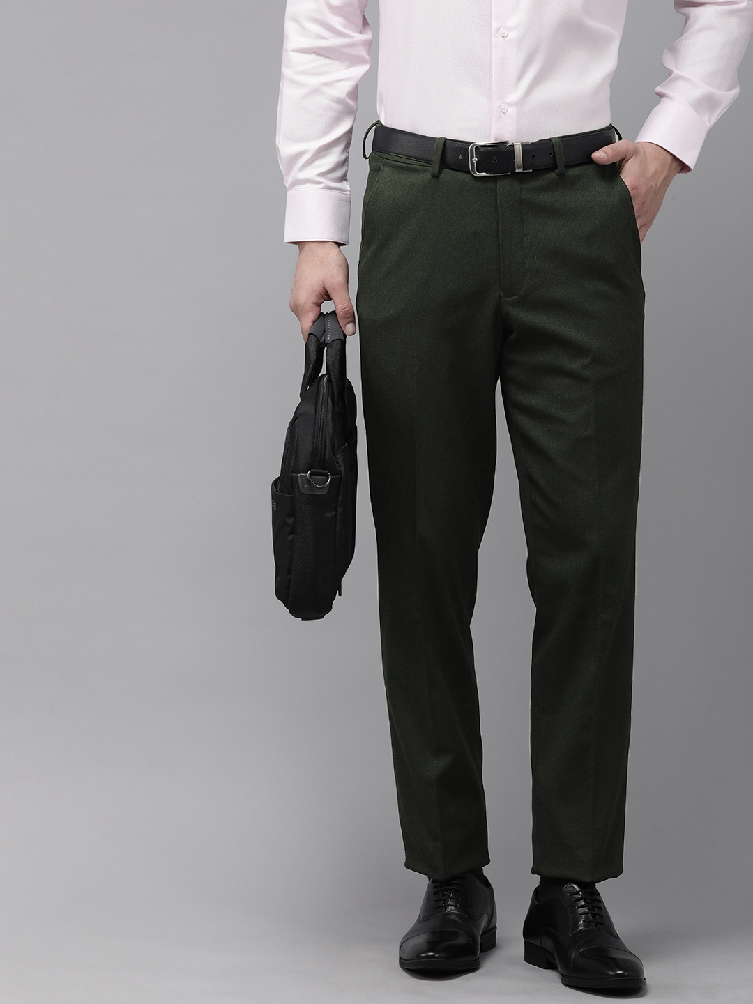 

Van Heusen Men Custom Fit Formal Trousers, Olive