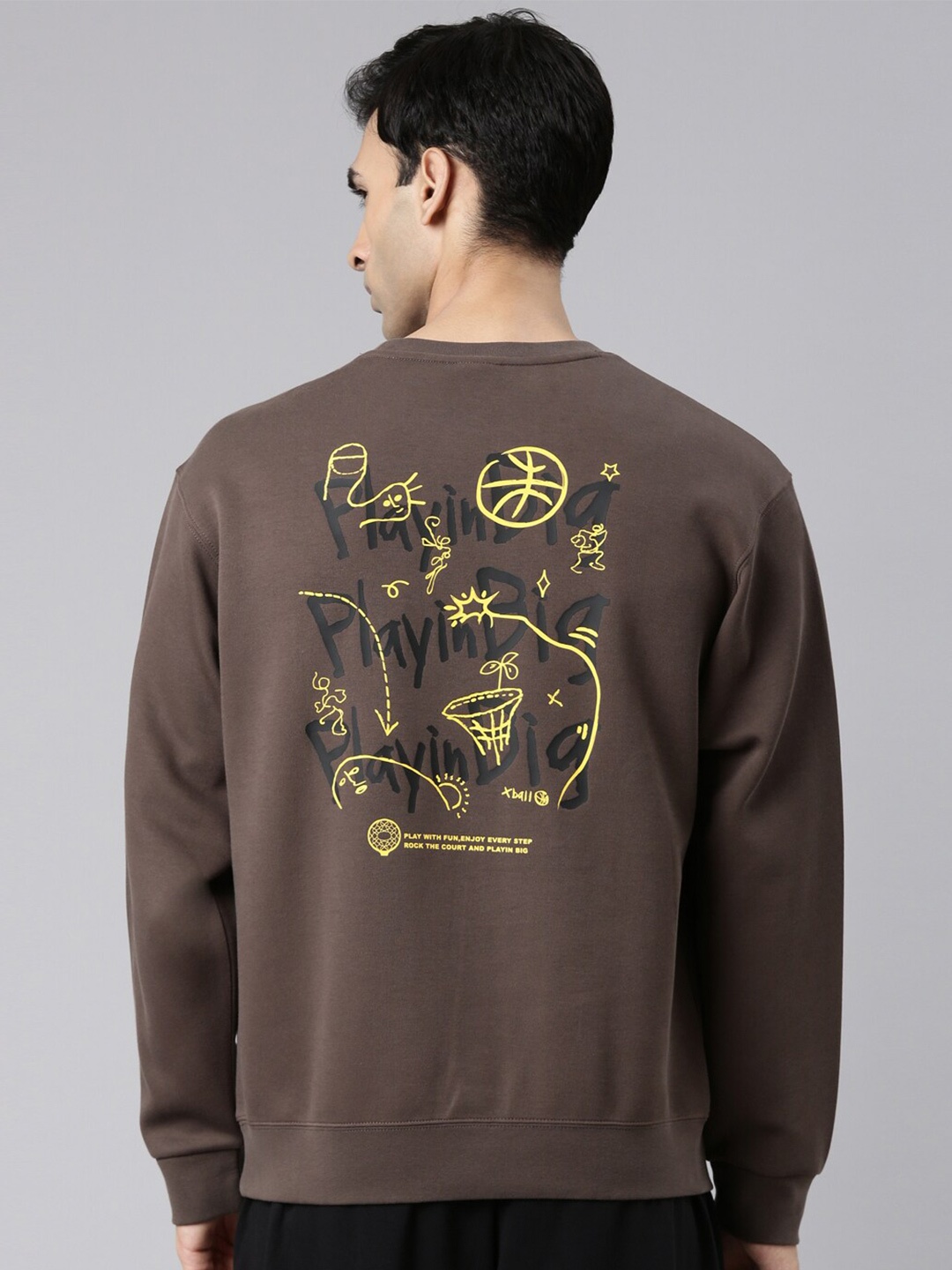 

Xtep Typography Printed Round Neck Sweatshirt, Brown