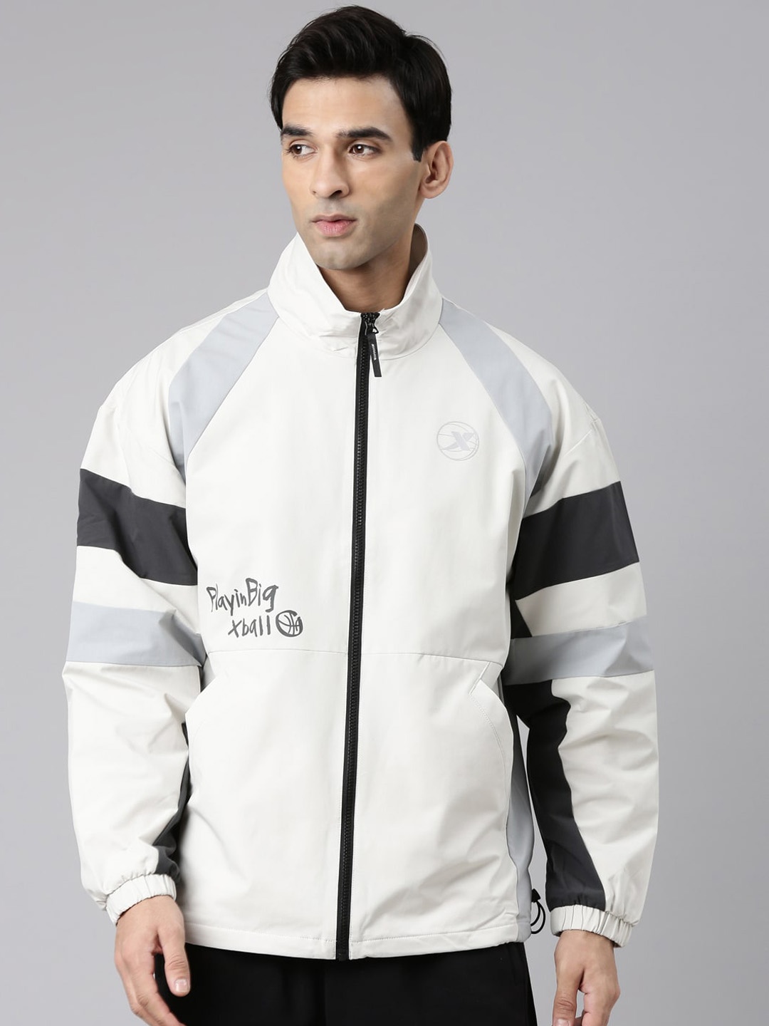 

Xtep Striped Mock Collar Windcheater Sporty Jacket, White