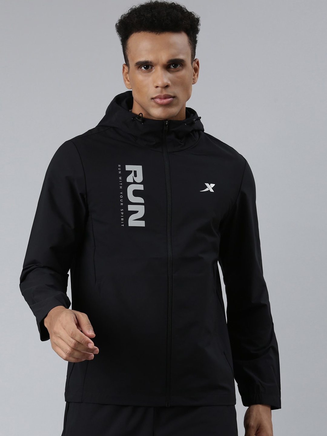

Xtep Mock Collar Windcheater Sports Jacket, Black
