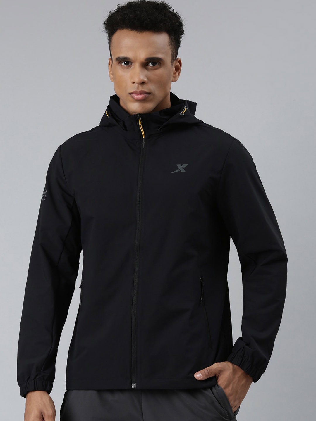 

Xtep Mock Collar Windcheater Sports Jacket, Black