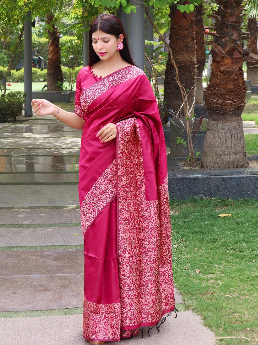 

Anouk Pink Ethnic Motifs Printed Banarasi Saree