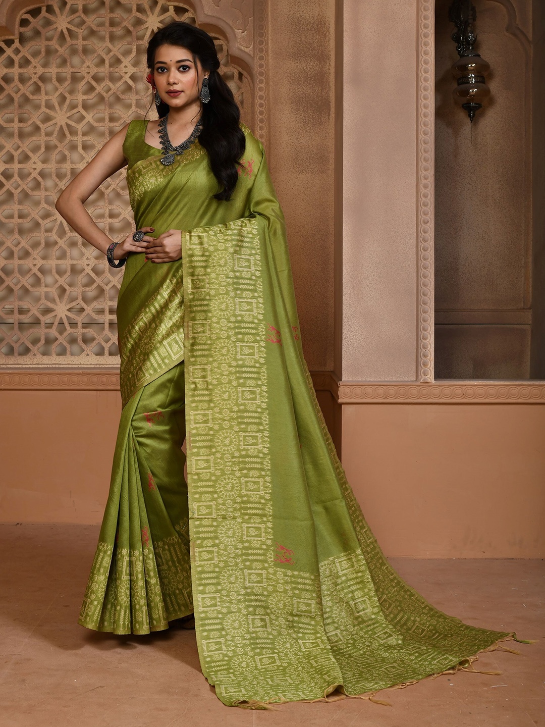 

Anouk Green Ethnic Motifs Printed Banarasi Saree