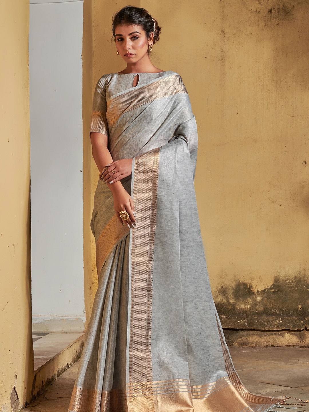 

Anouk Grey Melange Zari Silk Blend Banarasi Saree