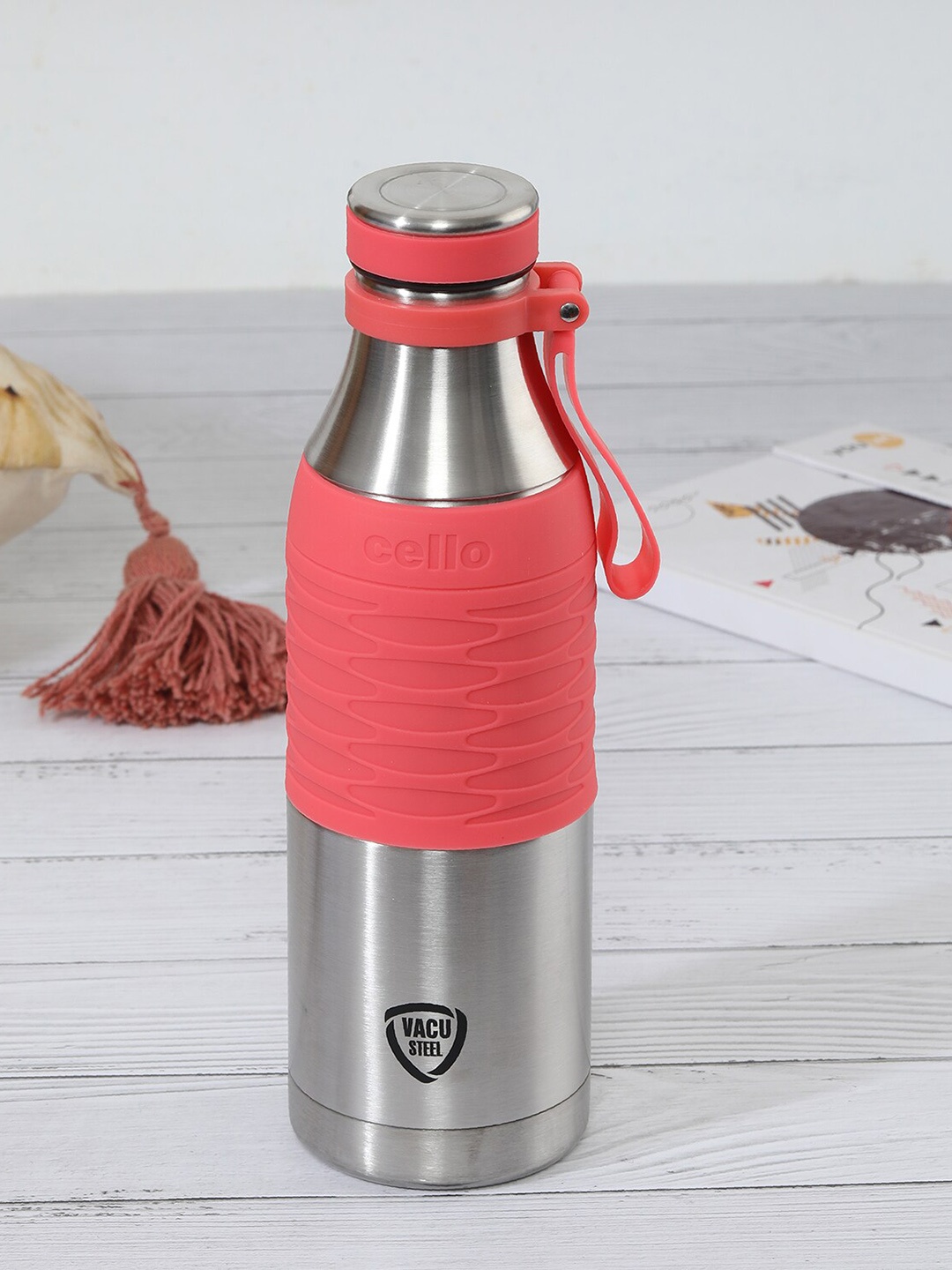 

Cello Grip Max Vacuum Insulated Flask Hot and Cold Water Bottle 600ml, Red