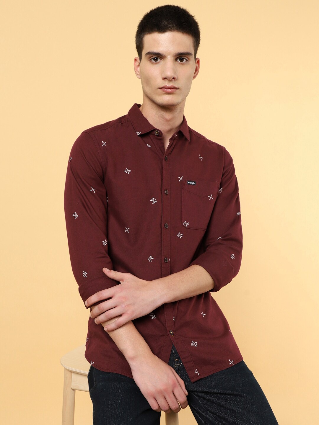

Wrangler Conversational Printed Slim Fit Opaque Casual Shirt, Red